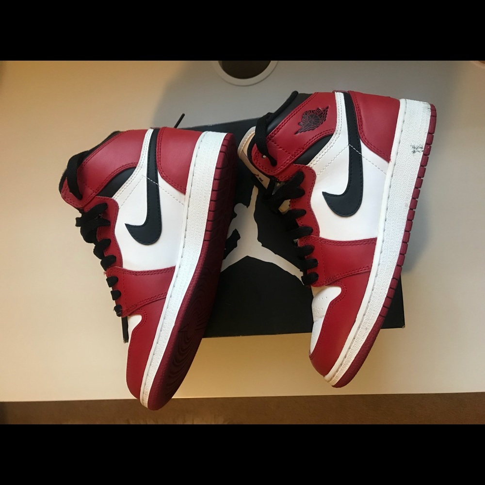 ❤️Air Jordan 1 Retro High OG “Chicago” 2013 Release🖤